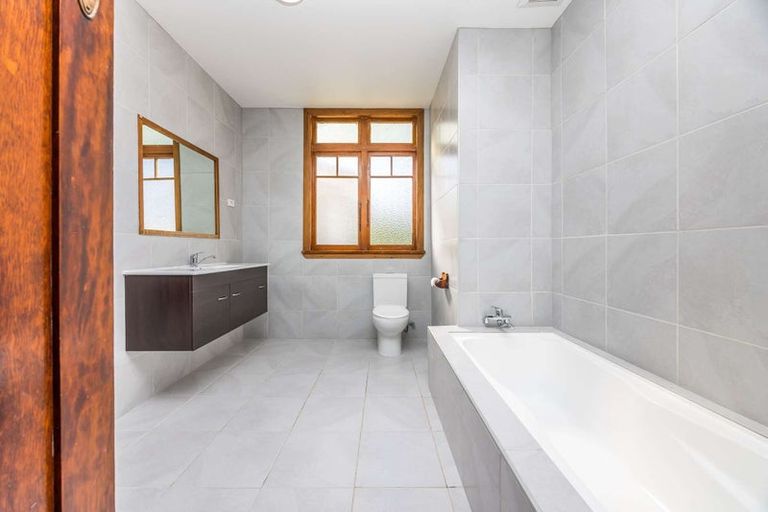 Photo of property in 27 Church Hill Road, Port Albert, Wellsford, 0973