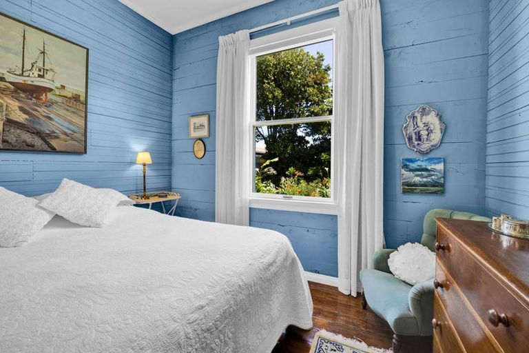 Photo of property in 53 Fox Street, Opunake, 4616