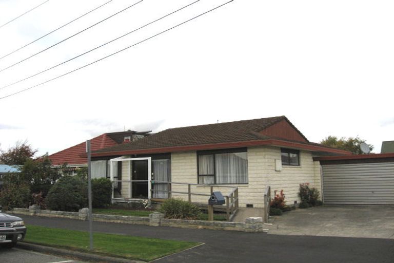 Photo of property in 4 Halliwell Avenue, Papanui, Christchurch, 8052