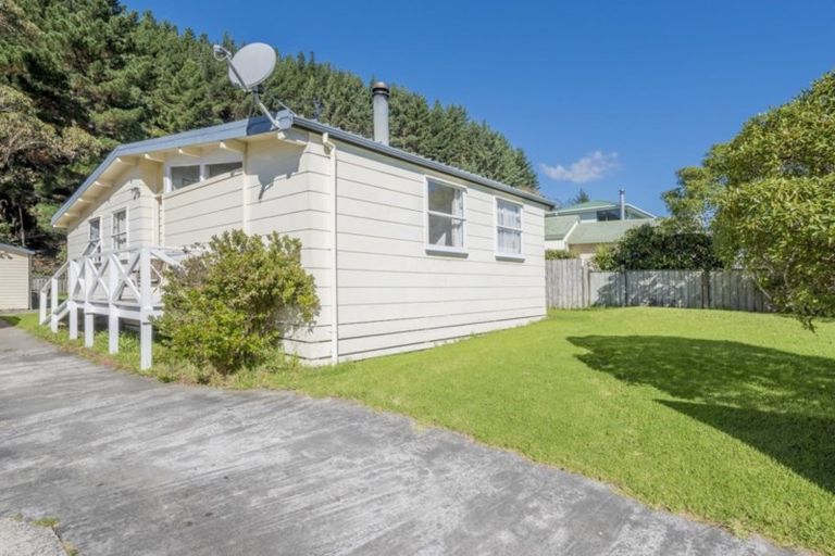 Photo of property in 32 Kaimanawa Street, Paraparaumu, 5032