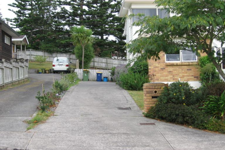 Photo of property in 2/1 Delamare Court, Sunnynook, Auckland, 0632
