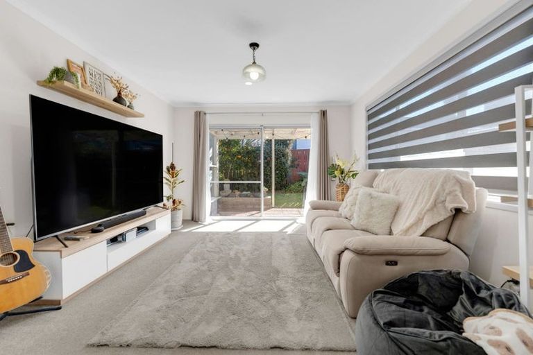 Photo of property in 2/91a Great South Road, Manurewa, Auckland, 2102