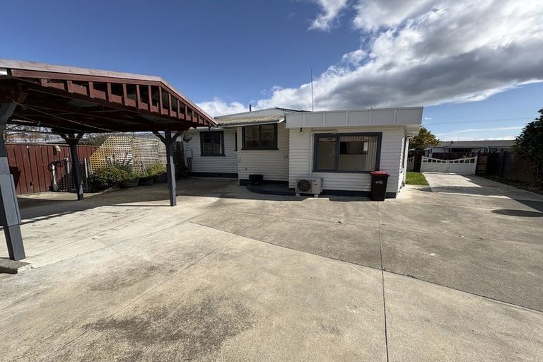 Photo of property in 27 Magdalen Crescent, Pirimai, Napier, 4112