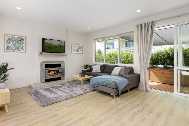 Photo of property in 45 Oceania Sands Way, Papamoa Beach, Papamoa, 3118