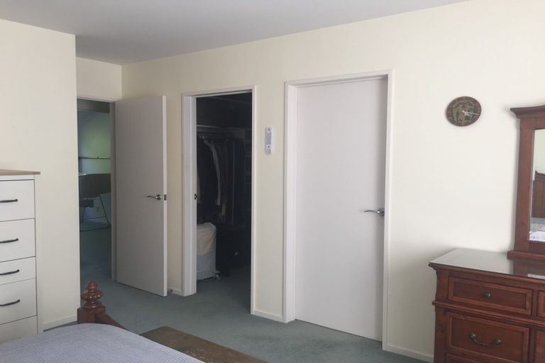 Photo of property in 11 Hercules Drive, Henderson, Auckland, 0612