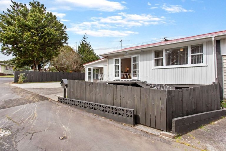 Photo of property in 3/142a Great South Road, Manurewa, Auckland, 2102
