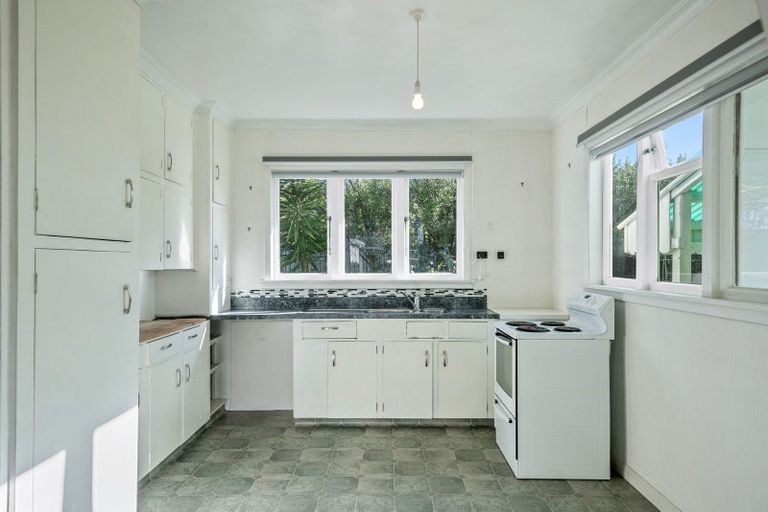 Photo of property in 30 Graham Street, Levin, 5510