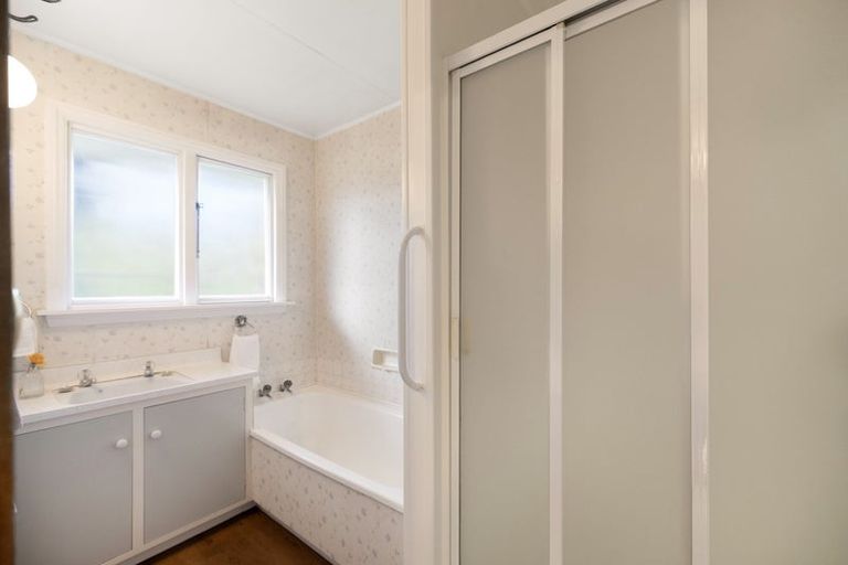 Photo of property in 6 Walden Place, Bryndwr, Christchurch, 8053