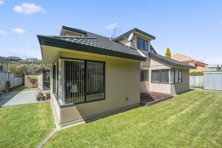 Photo of property in 23 Amesbury Drive, Churton Park, Wellington, 6037