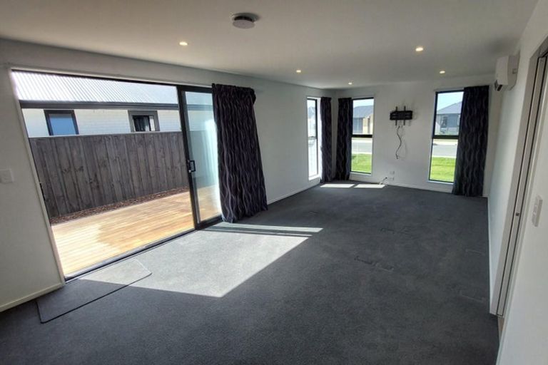 Photo of property in 18 Grimwood Street, Woodend, 7610