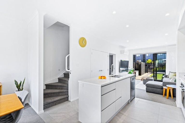 Photo of property in 25 David Carnegie Road, Hobsonville, Auckland, 0616