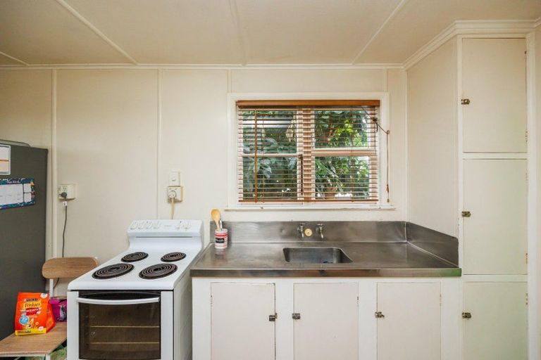 Photo of property in 27 Whyte Street, Foxton, 4814