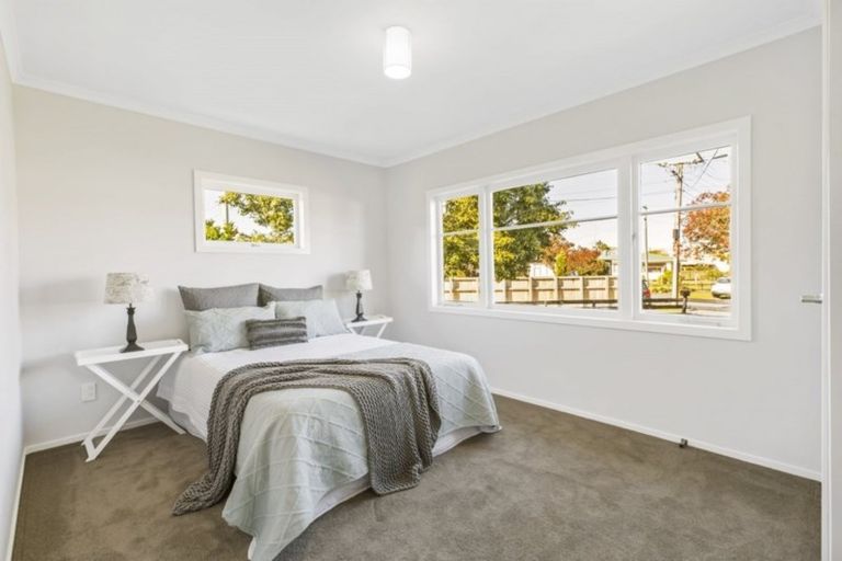 Photo of property in 11 Heather Place, Melville, Hamilton, 3206