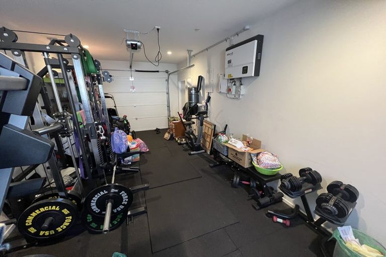 Photo of property in 31 Sunshine Boulevard, Sunnyvale, Auckland, 0612