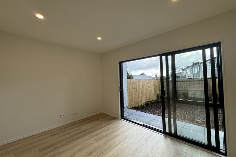 Photo of property in 69 Paetai Lane, Te Atatu Peninsula, Auckland, 0610