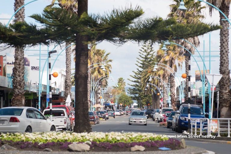 Photo of property in 27/12 Maunganui Road, Mount Maunganui, 3116