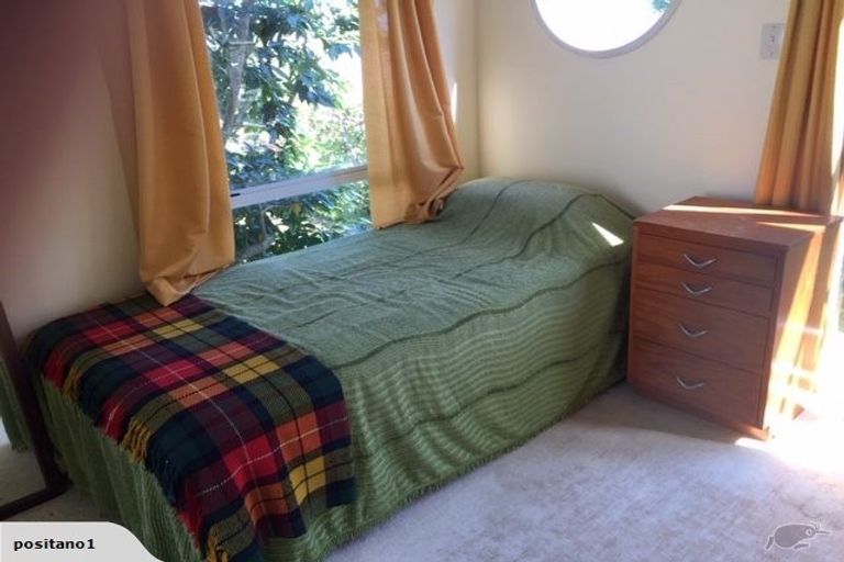 Photo of property in 134 Seaview Road, Paraparaumu Beach, Paraparaumu, 5032