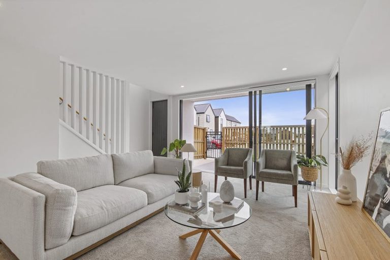 Photo of property in 11/6 Skibbereen Drive, Halswell, Christchurch, 8025