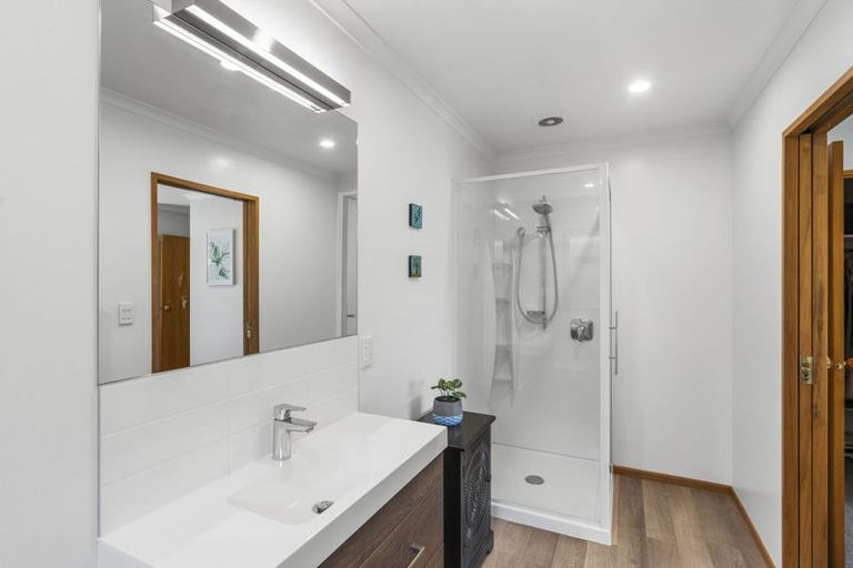 Photo of property in 15 Wardour Mews, Avonhead, Christchurch, 8042