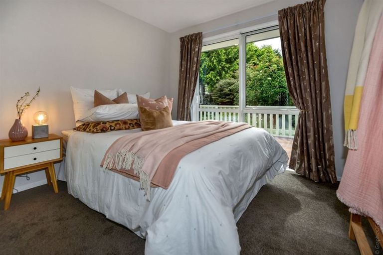 Photo of property in 33 Palmers Road, New Brighton, Christchurch, 8083