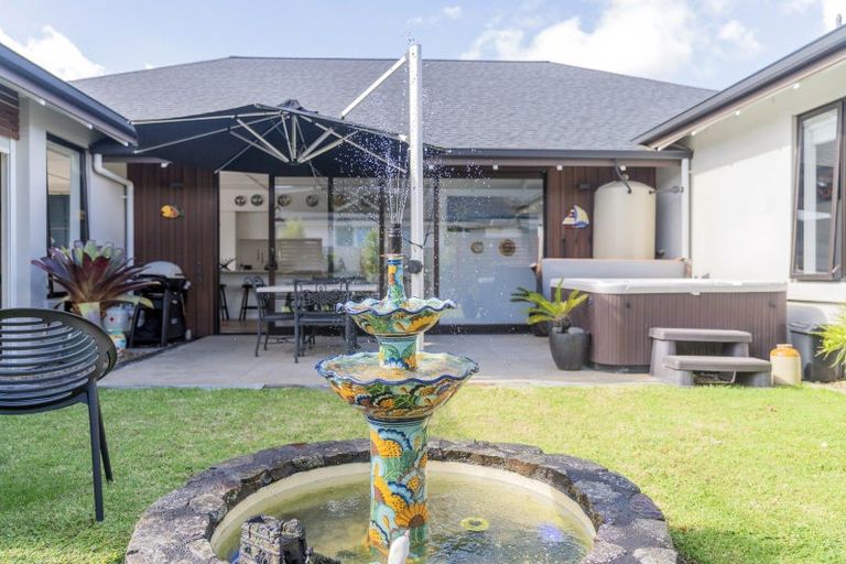 Photo of property in 15 Leeward Drive, Whitianga, 3510