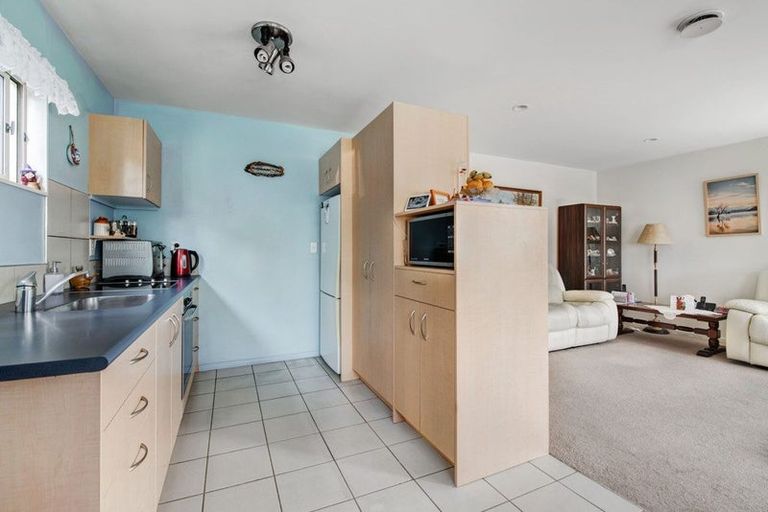 Photo of property in 1 Ngahere Views, Orewa, 0931