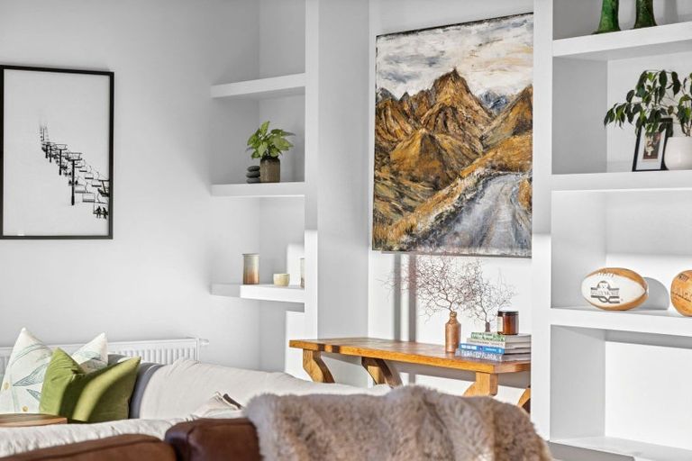 Photo of property in 48 Farrant Drive, Wanaka, 9305