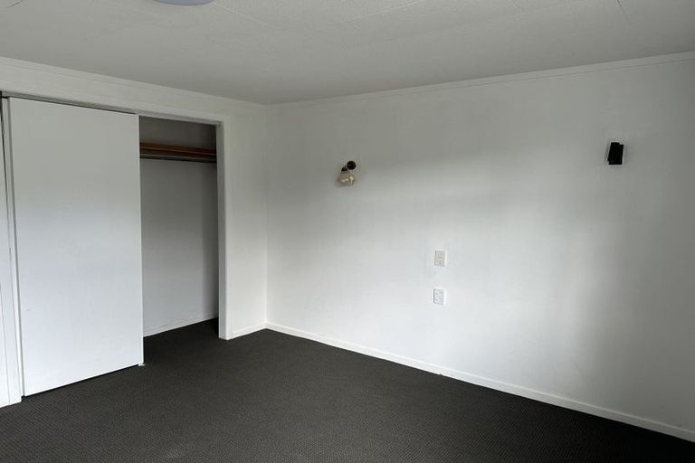 Photo of property in 7 Ellice Road, Totara Vale, Auckland, 0629