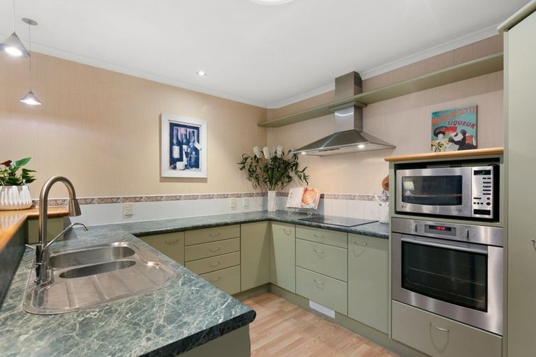 Photo of property in 24 Manor Park Drive, Pyes Pa, Tauranga, 3112