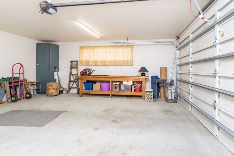 Photo of property in 35 Heathfield Drive, Mosgiel, 9024