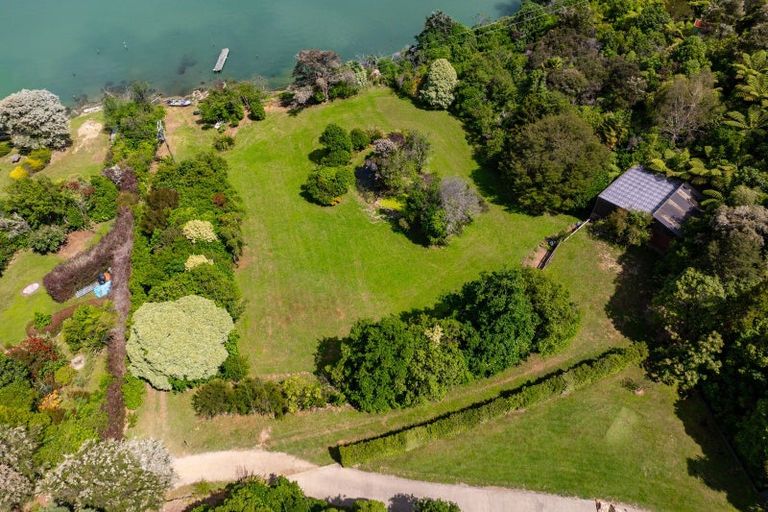 Photo of property in 257 Queen Charlotte Drive, Havelock, 7281