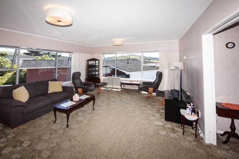 Photo of property in 46 Cranwell Street, Churton Park, Wellington, 6037