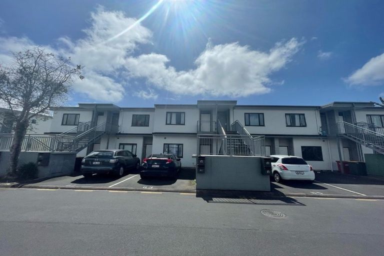 Photo of property in The Grange, 82/92 Bush Road, Albany, Auckland, 0632