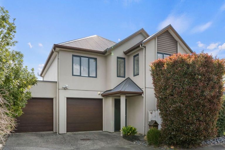 Photo of property in 45 Sonoma Crescent, Oteha, Auckland, 0632