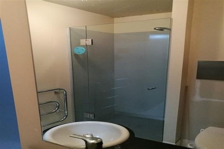 Photo of property in St Pauls Apartments, 81/43u Mulgrave Street, Thorndon, Wellington, 6011