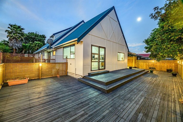 Photo of property in 164 Sturges Road, Henderson, Auckland, 0612