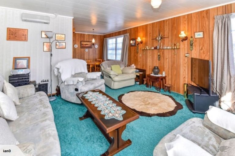 Photo of property in 173 Mahia Road, Wattle Downs, Auckland, 2103