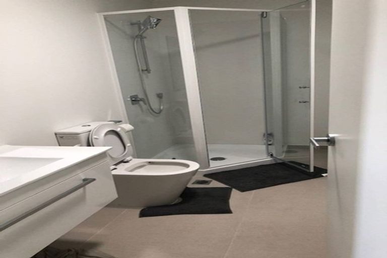 Photo of property in 35 Soaring Bird Drive, Takanini, 2112