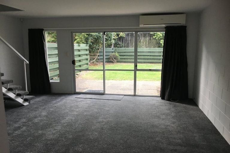 Photo of property in 2/9 Union Street, Claudelands, Hamilton, 3214