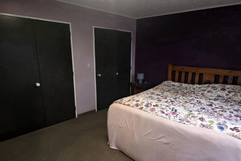 Photo of property in 6 Ronald Woolf Place, Churton Park, Wellington, 6037