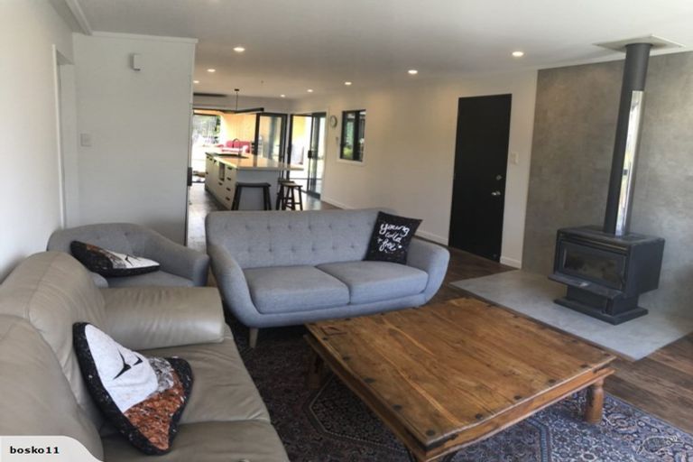 Photo of property in 7 Holly Court, Kelvin Heights, Queenstown, 9300