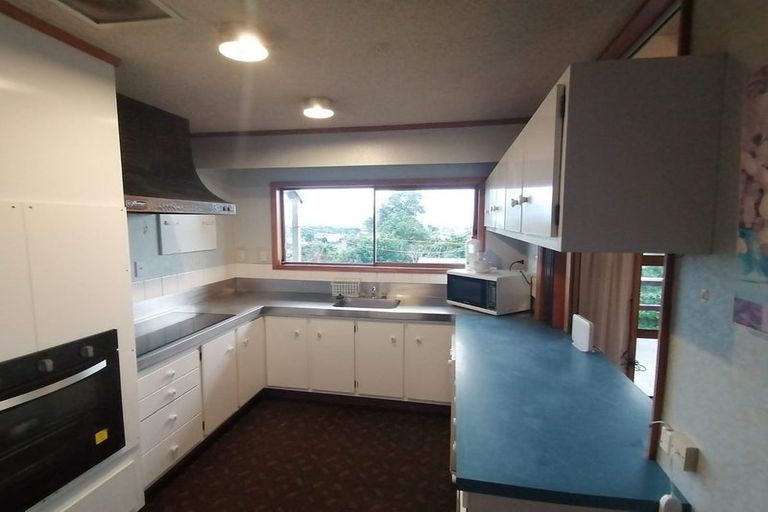 Photo of property in 118 Pupuke Road, Hillcrest, Auckland, 0627