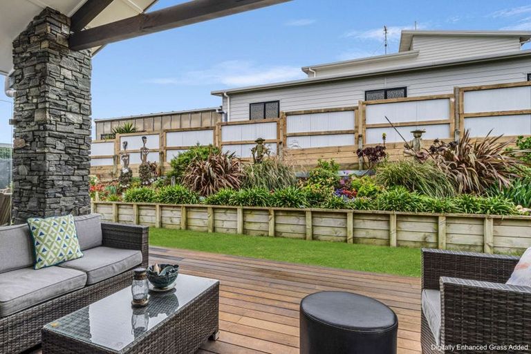 Photo of property in 20 Taonui Street, Waitarere Beach, Levin, 5510
