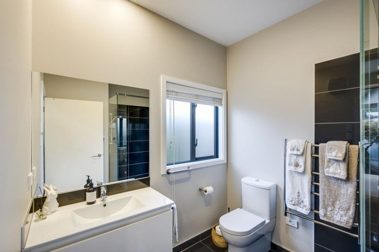 Photo of property in 7 Raven Grove, Havelock North, 4130