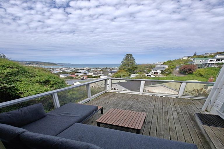 Photo of property in 22 Lerwick Terrace, Melrose, Wellington, 6023