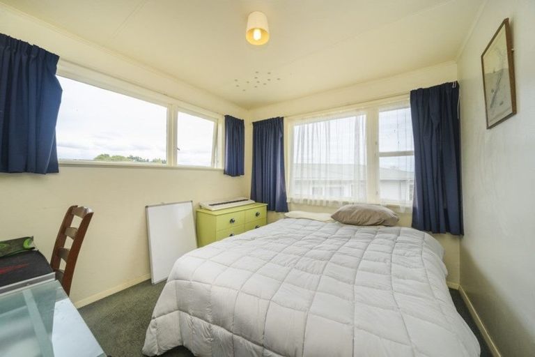 Photo of property in 38 Holdsworth Avenue, Milson, Palmerston North, 4414