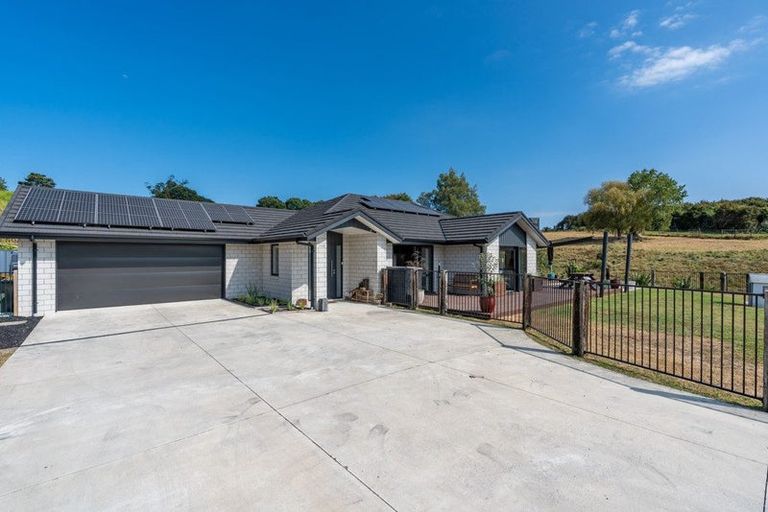 Photo of property in 226a Baverstock Road, Grandview Heights, Hamilton, 3200