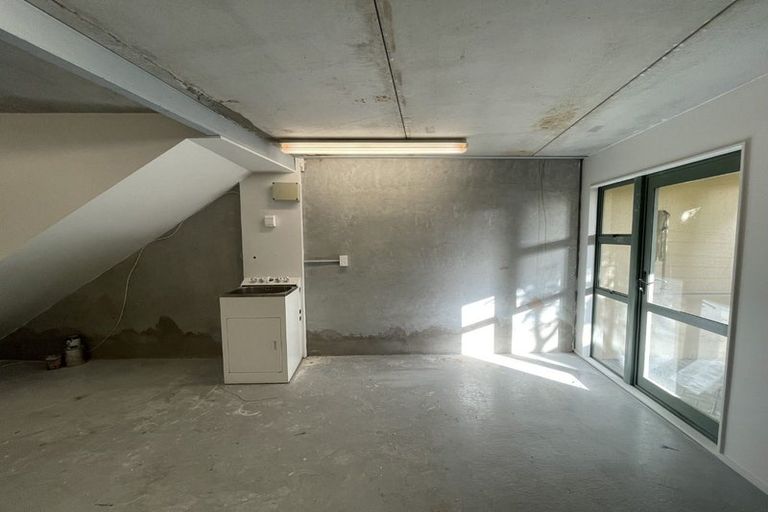 Photo of property in 14/19 Ocean View Road, Hillcrest, Auckland, 0627
