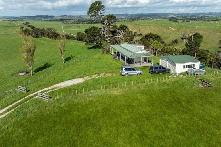 Photo of property in 179 Evans Road, South Head, 0874