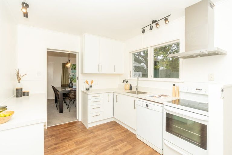 Photo of property in 27 Howell Avenue, Riverlea, Hamilton, 3216